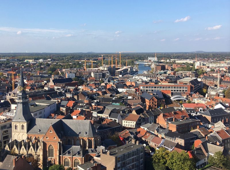 Plaatsbeschrijving Hasselt – zicht op de stad